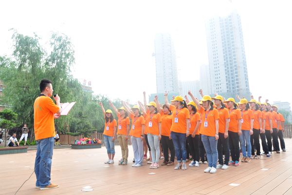 脚步丈量每寸土地 龙华3000多名网格员织就“平安之网”