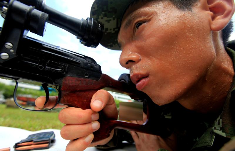 600米内打牙签！武警特战狙击“战狼”就是这样炼成的