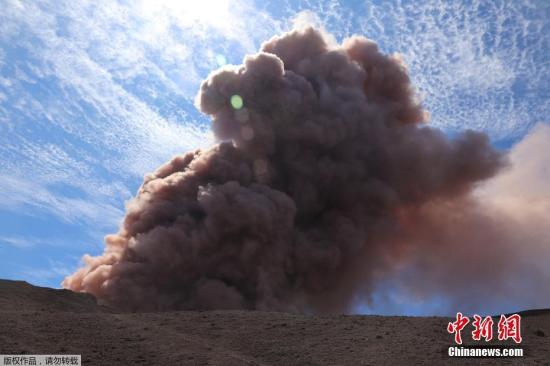 夏威夷火山喷口增至9个 岩浆喷射高度达23层楼