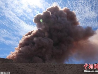 夏威夷火山喷口增至9个 岩浆喷射高度达23层楼