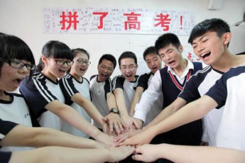 首批“00后”将迎高考！大数据、机器人和网络安全成“爆款”新专业
