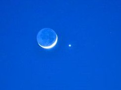 6月3日，火星伴月的美丽星象来了，市区肉眼可见！