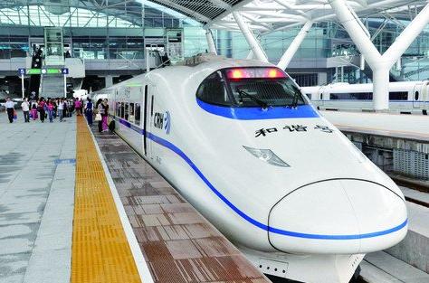 “端午”假期首日，广铁发送旅客175万