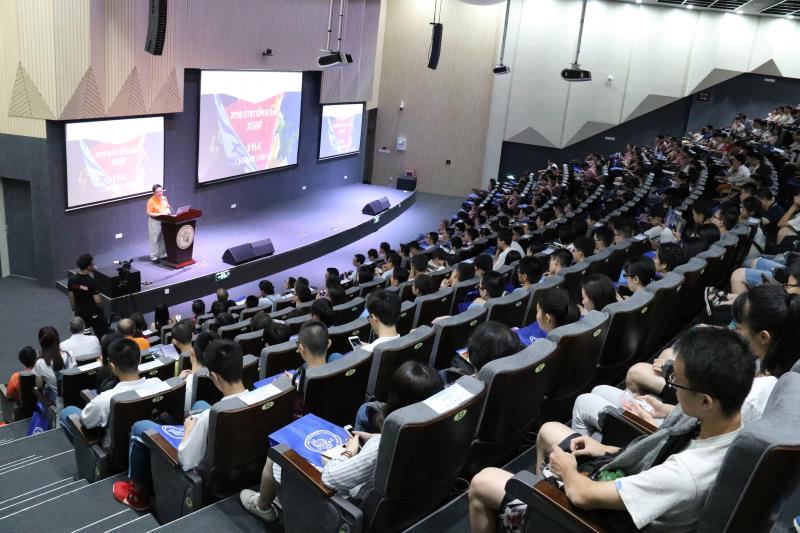 广东这所大学注入了国际百年名校基因，开放日被挤爆！