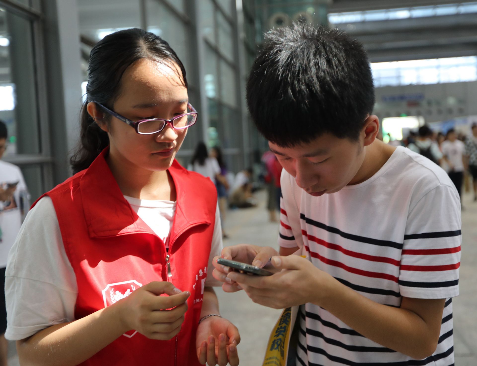 200多所高校来深圳“抢”生源