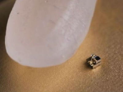 比一粒米还要小！美国大学造出世界最小计算机