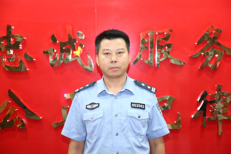 李庆强：立足本职筑好辖区“防火墙”