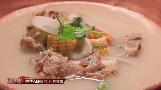 喝骨头汤能促进骨折愈合？万万没想到被骗太多年