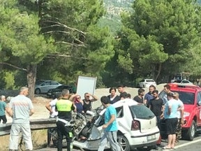 载中国游客大巴在土耳其发生车祸 1人有生命危险