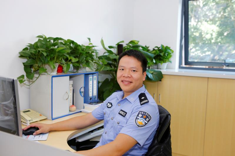 每日警星 | 周艺：网络安全“多面手”