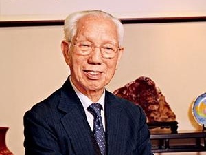 “中国百校之父”香港商人田家炳今日上午辞世，享年99岁