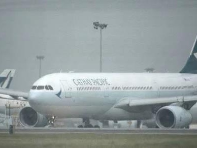 香港机场险酿撞机事故！飞机为避险秒升千米