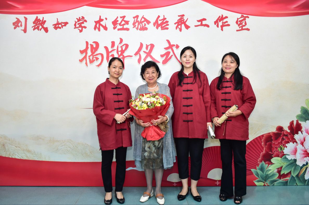 市中医院来了个擅长处理妇科疑难杂症的高手！她是...