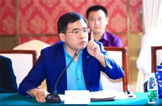 中传学生发文称遭教师谢伦灿性骚扰 校方：绝不姑息