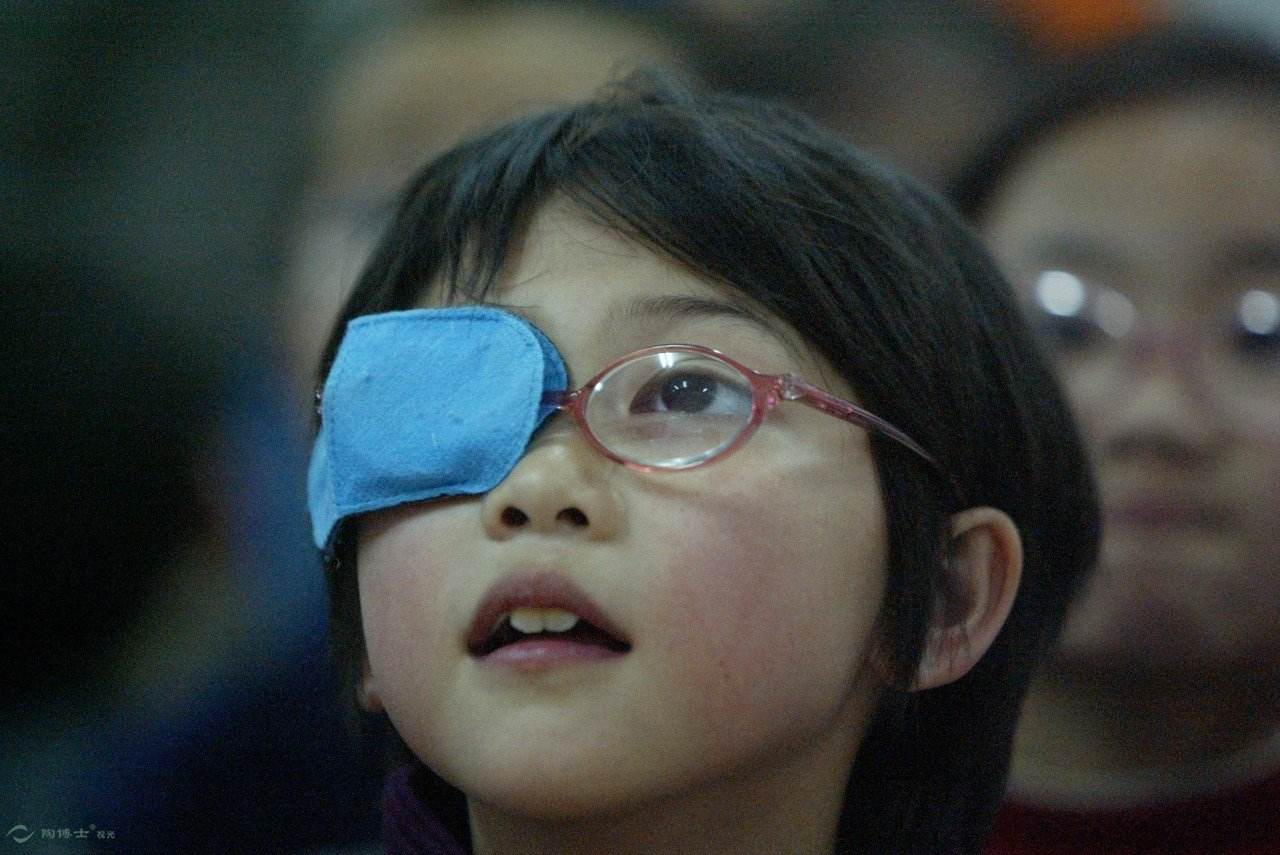 暑假来临 警惕孩子用眼过度