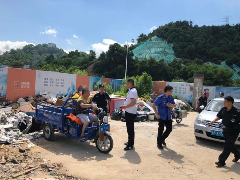 公共场所堆放物品罚款3万！布吉开出环境卫生最大罚单