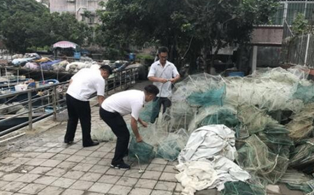 深圳盐田大队积极开展渔港违规网具清理整治行动
