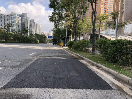 大雨后沥青路面易坑洼？深圳交通部门将加大巡查维修力度