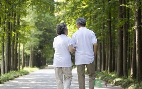 全国60周岁及以上老年人口逾2.4亿 占总人口17.3%