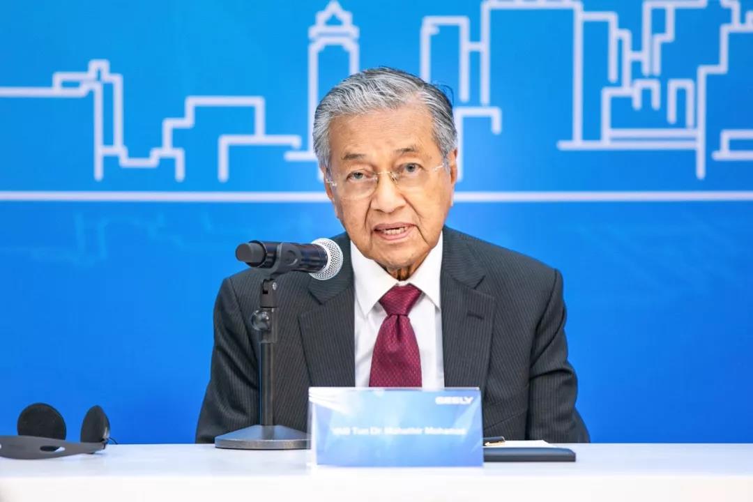 习近平会见马来西亚总理马哈蒂尔