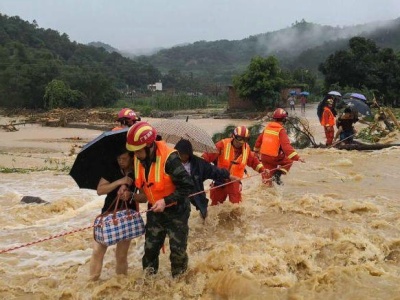 汕尾小时雨量刷新历史记录 抗灾抢险进行中