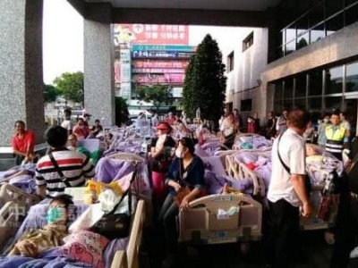 台北医院清晨突发火灾 已造成至少14人生命垂危