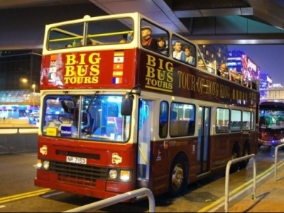 香港3辆巴士遭人撬开钱箱偷钱 共损失约15000港元