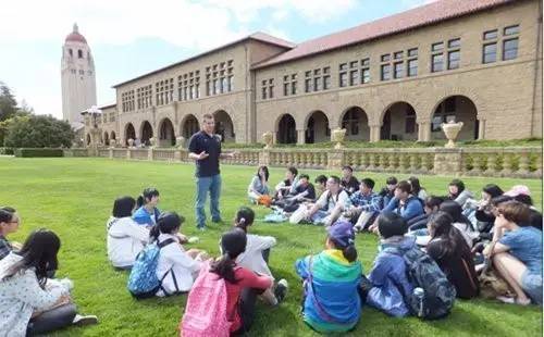 多所高校提供丰富交流学习机会 深圳大学生暑期实践走出国门