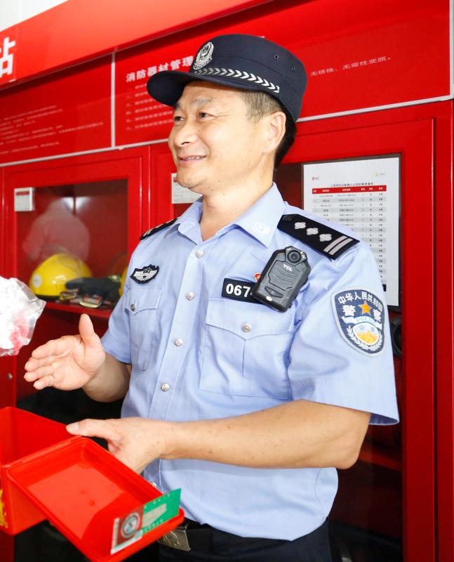 罗向荣：对消防安全隐患“零容忍”