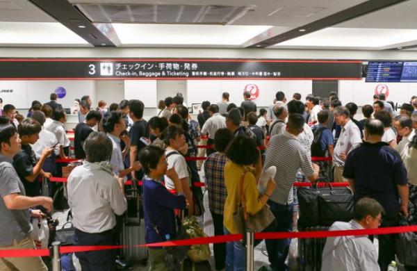 紧急更换大机型，东航增开51架次航班赴日接滞留旅客回家