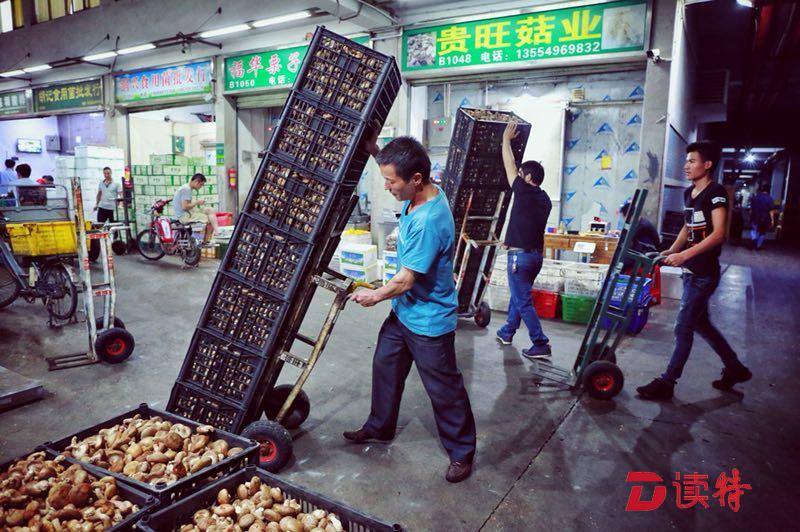 本地青通菜价格几乎翻倍！持续暴雨致深圳菜价全面上涨