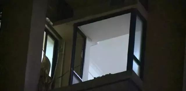 厨房闪爆，2人重度烧伤！一查，竟是“面粉”惹的祸？！