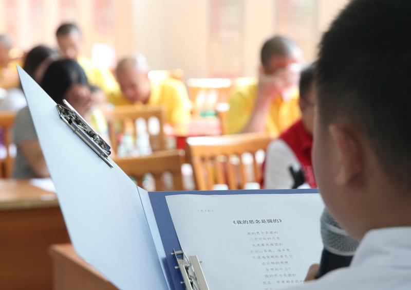 爱如满月等待亲人归，这样真实的监狱你了解吗？