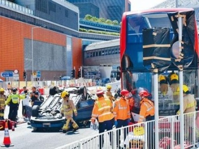 香港警方联同多部门在西九龙站外进行突发事故演习