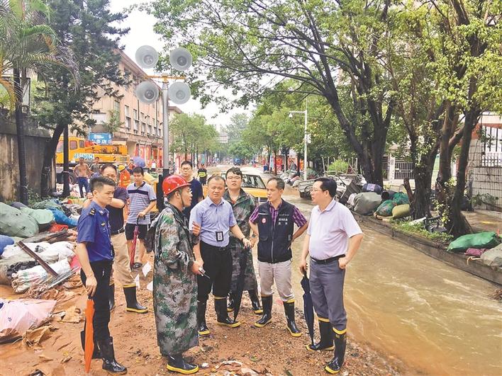 创66年来8月份最大雨量记录 布吉街道迎战暴雨侵袭