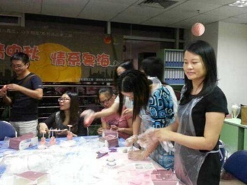 深圳：打造新型社区生活共同体  以社区党组织为“领头雁”，居民有序参与社区自治