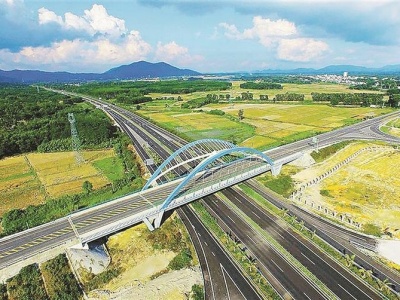 海南省交通运输厅厅长林东：打造海陆空立体交通
