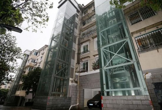 居民需求强烈却进展缓慢，老旧小区加装电梯