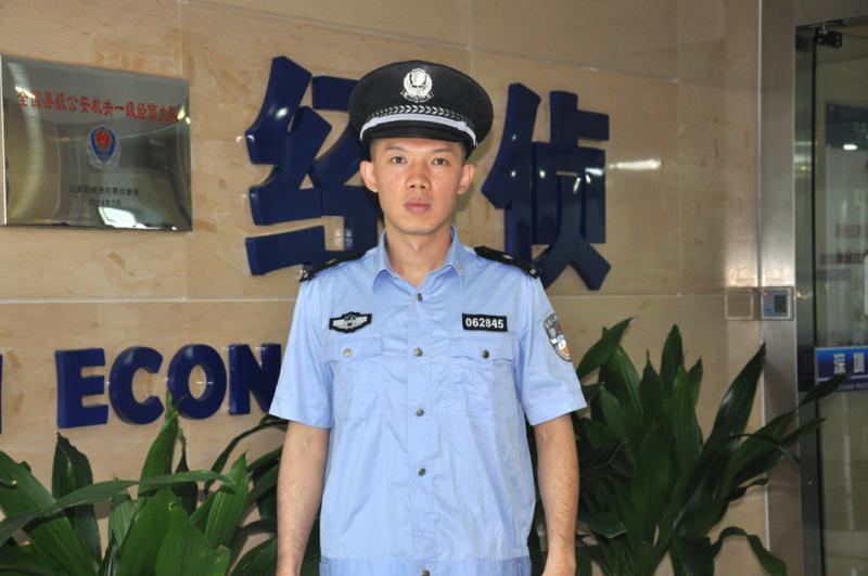 张建伟：侦查尖兵累并快乐着