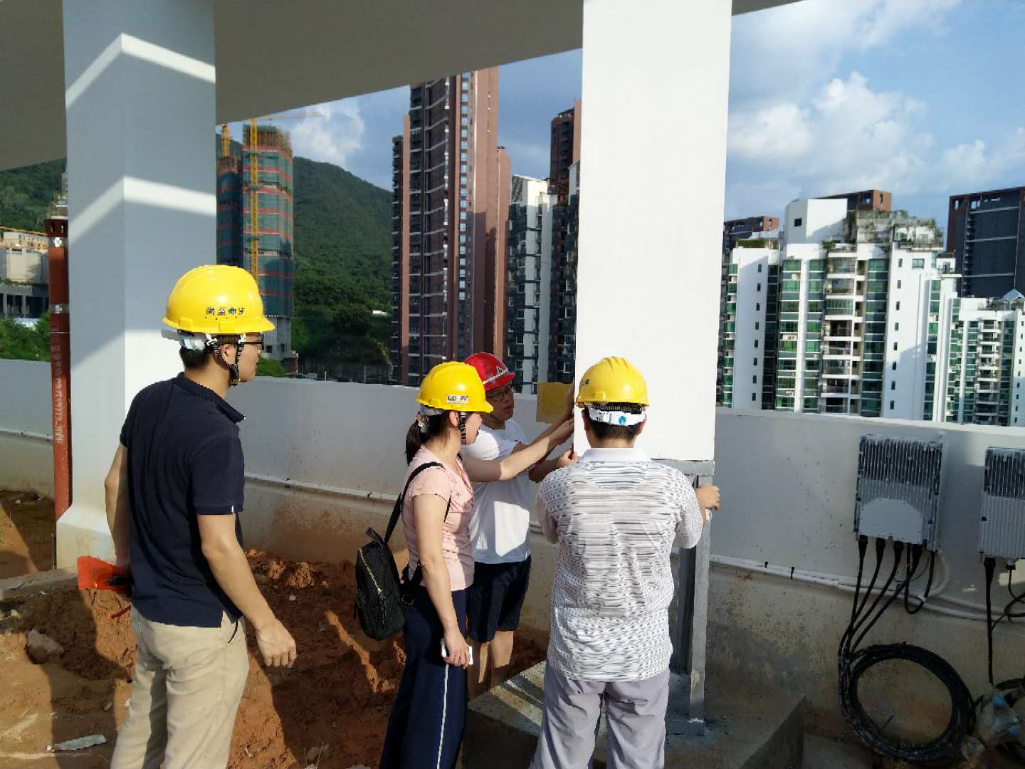 深圳电信出动千人迎战“山竹” 遇网络不通可拨10000