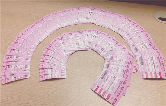 12家影院只有3家同意 电影票“退改签”遭遇落地难