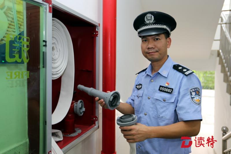 每日警星｜卓伟：在烈火中淬炼成金