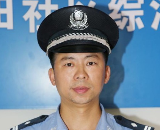 欧兴民：扎根社区服务为民