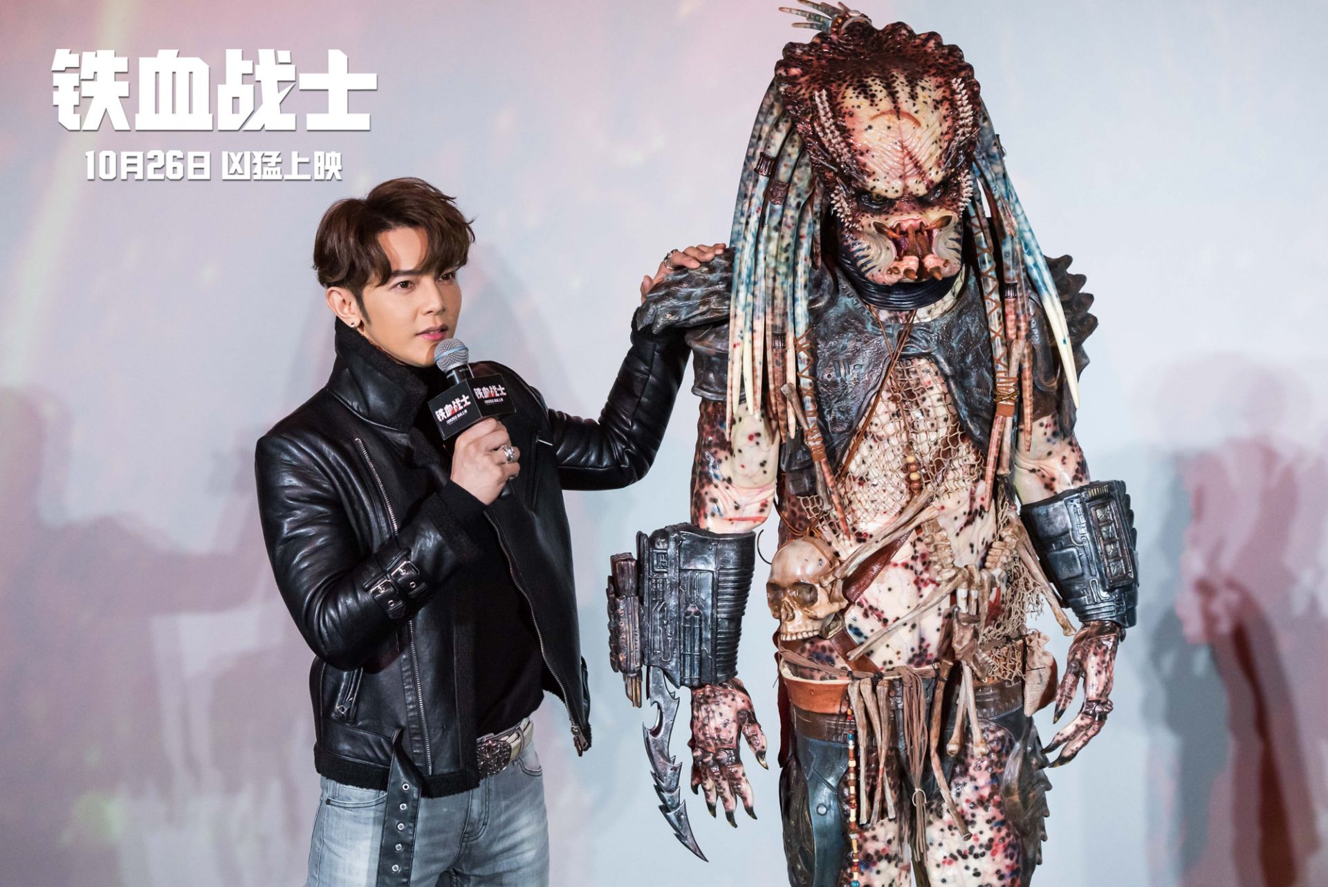 好莱坞片荒终被打破 《铁血战士》提前场燃映