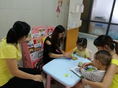 儿童病房有个图书角！龙岗区妇幼保健院营造轻松医疗环境