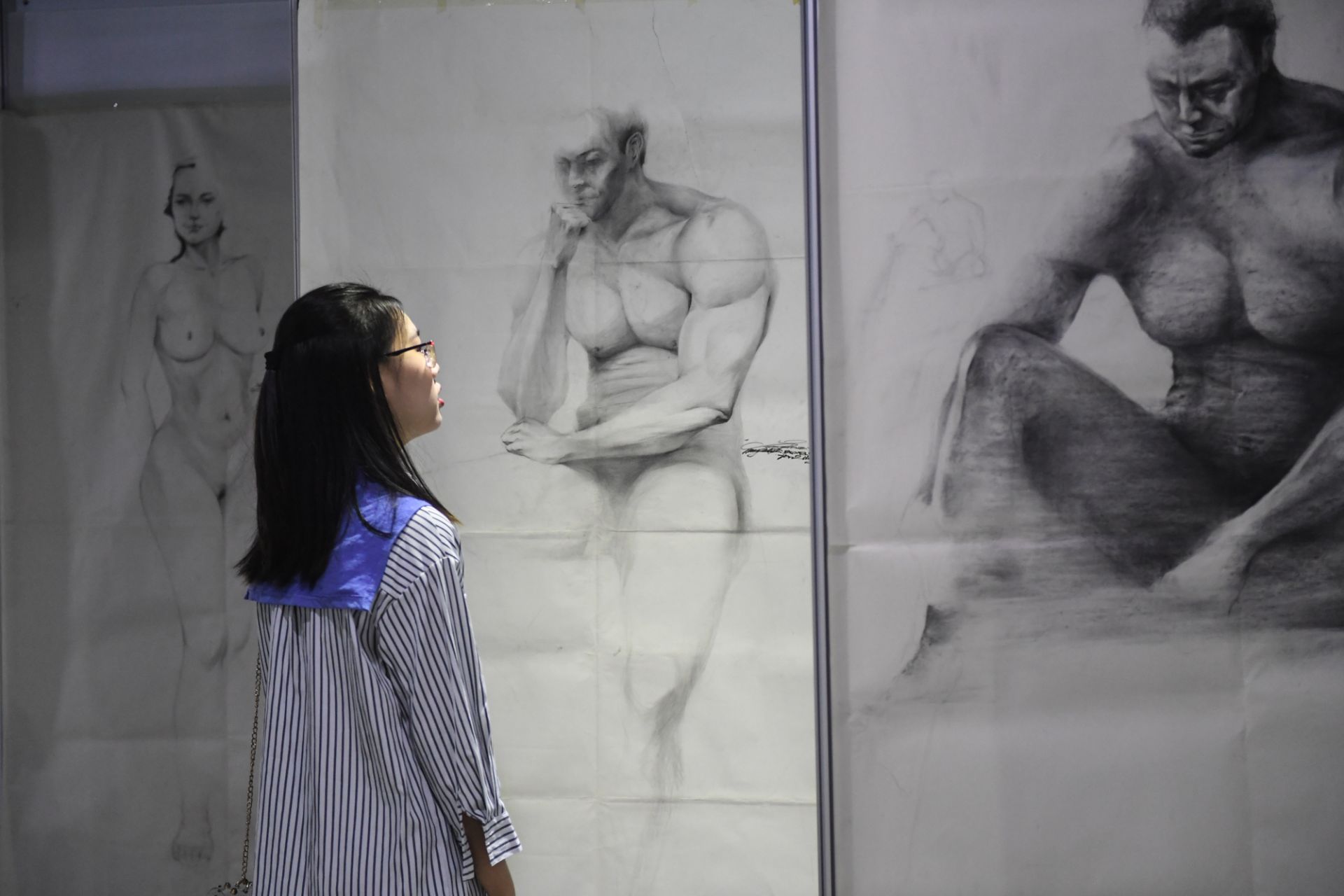 “安特卫普视觉日记展”在深圳大学开幕
