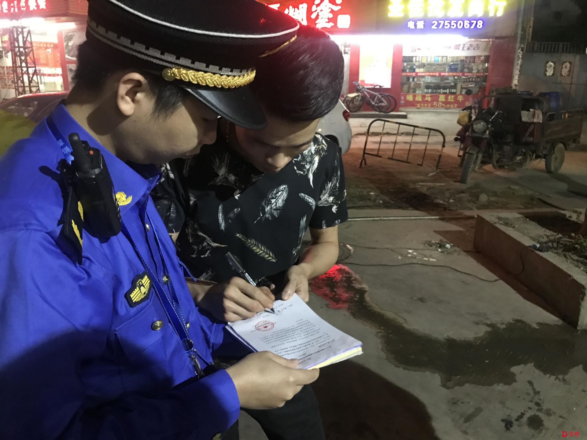 燕罗执法队重拳出击整治夜间“乱象”