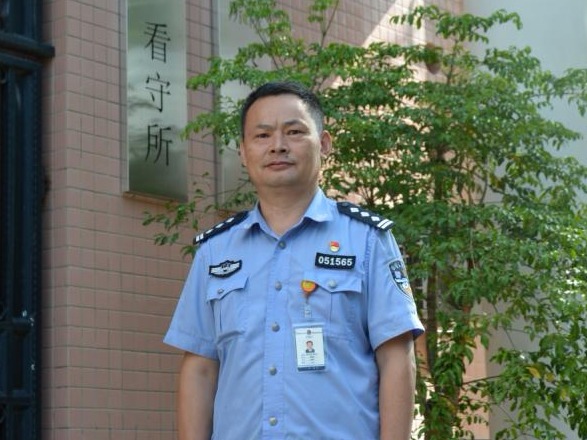 蔡建国：业务精通的监所多面手