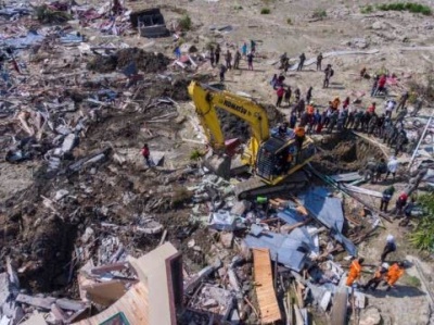 印尼地震海啸灾区恐有多达5000人失踪 11日结束搜救 