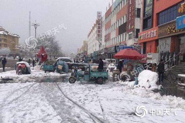 北方“速冻”东北局地遭暴雪 南方周末迎阳光